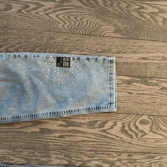Beautiful jeans by Lucky Lady🍀🍀🍀 - Picture 4 of 16